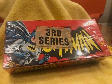 Batman cards box Topps 5-cent box 3rd series small sticker